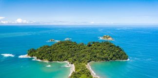 Harry Potter’s Britain: A Magical Fan Guide to Filming Locations (Warner Bros. Studio, Alnwick Castle, Glenfinnan Viaduct)