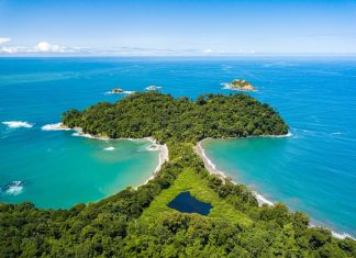 Harry Potter’s Britain: A Magical Fan Guide to Filming Locations (Warner Bros. Studio, Alnwick Castle, Glenfinnan Viaduct)