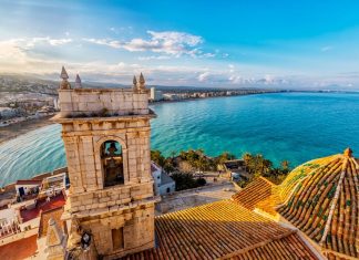 Beyond London: Exploring England’s Picturesque Cotswolds Villages (Bibury, Bourton-on-the-Water & Castle Combe)